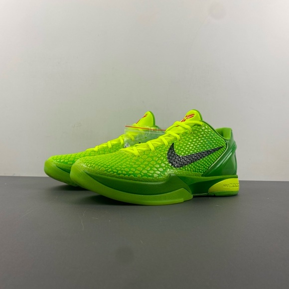 ZOOM KOBE 6 PROTRO 'GRINCH' - Picture 1 of 6